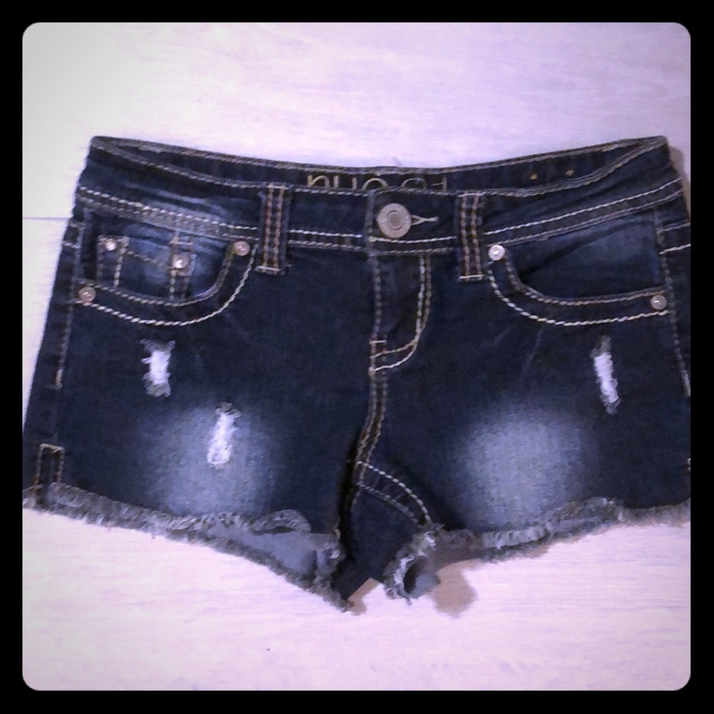 Dark wash blue jean stretchy shorts Rue 21 Sz 1/2